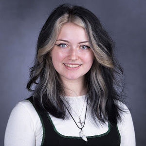 Meet your Posher, Alantis